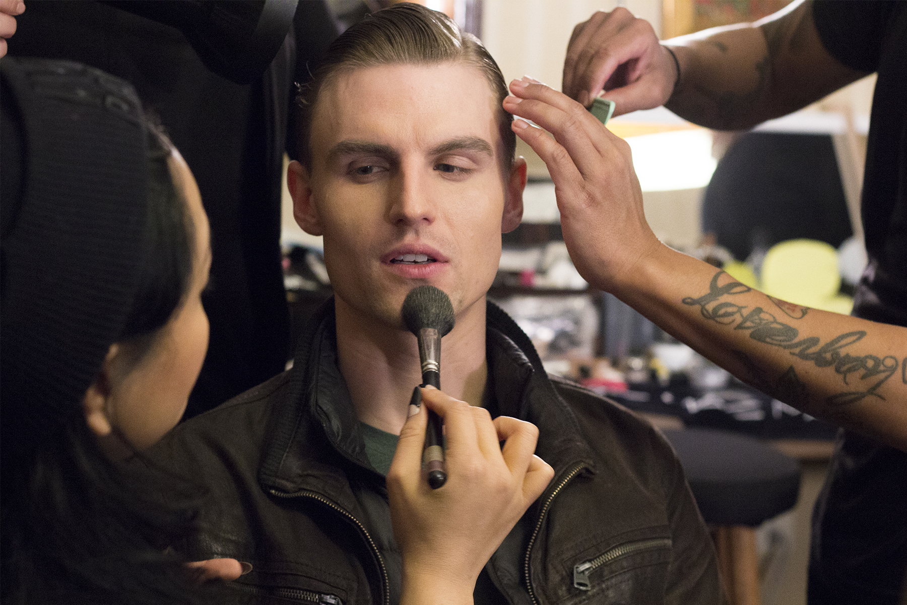 BACKSTAGE JOSEPH ABBOUD FALL WINTER 2017