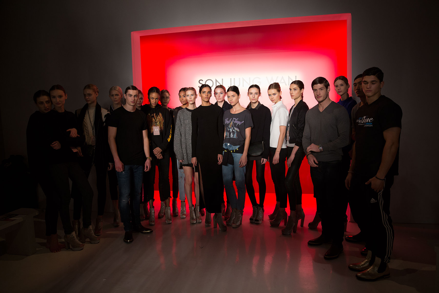 BACKSTAGE SON JUNG WAN FALL WINTER 2017 