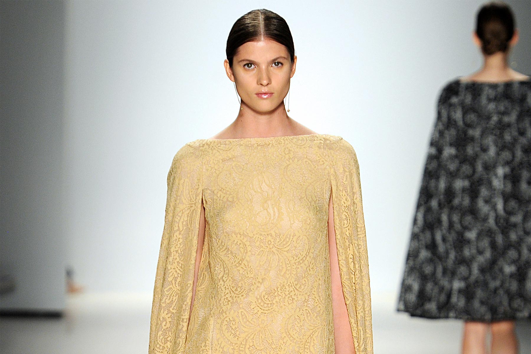 TADASHI SHOJI S/S 2015 Mercedes Benz Fashion Week